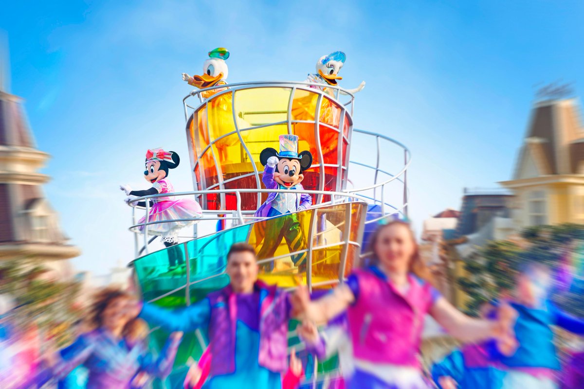 DisneyParis_EN's tweet photo. We’re sure you’re humming the tune in your head 🎼🎤 https://t.co/qxUw1Gy1FV