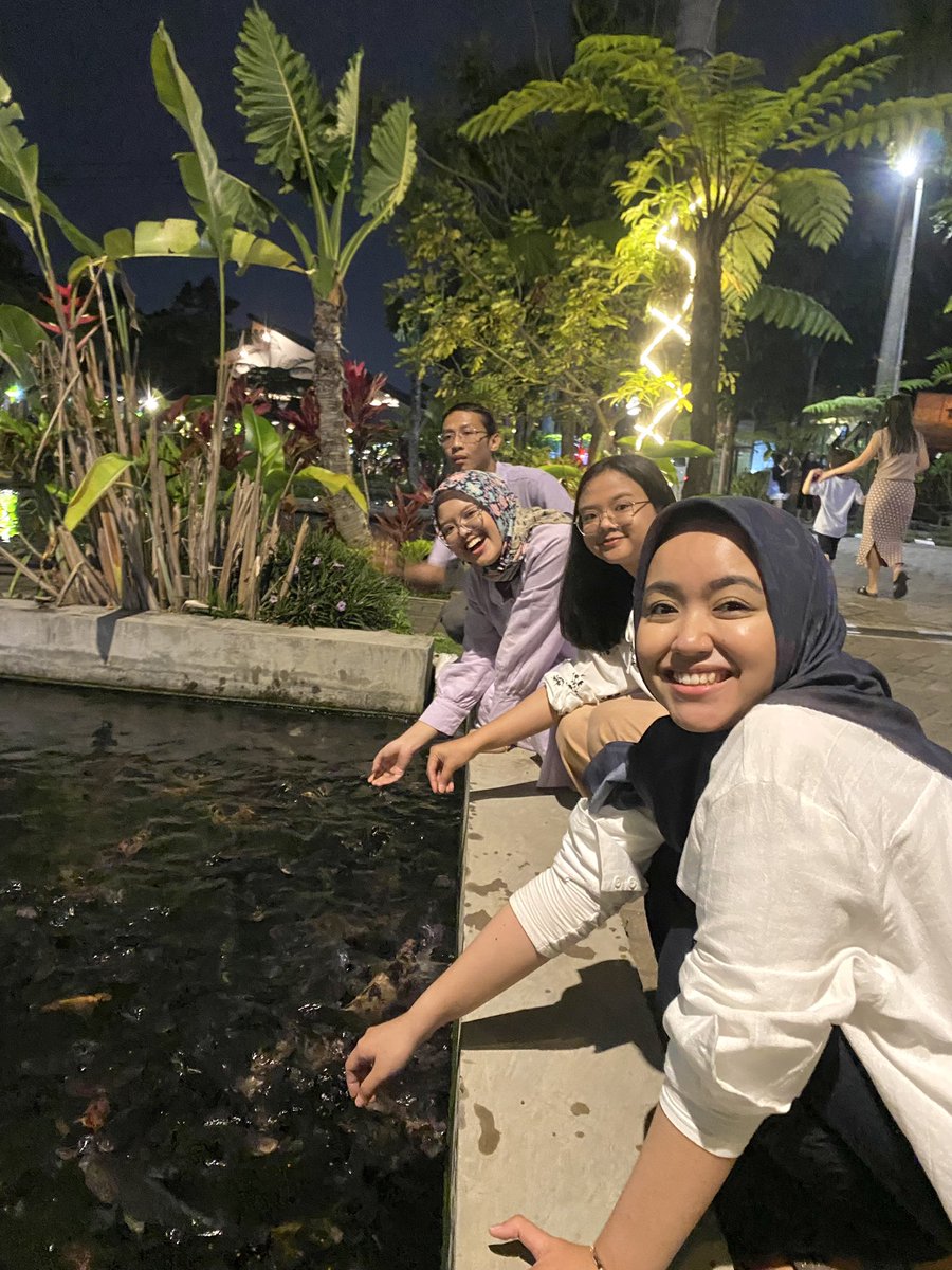 gebihasanuddin's tweet photo. Rezeki itu ga melulu tentang uang, insha Allah punya sister in law yang supper baikkk &amp; terima semua kekurangannku. Masha Allah✨🌙 https://t.co/uU5wOM03ok