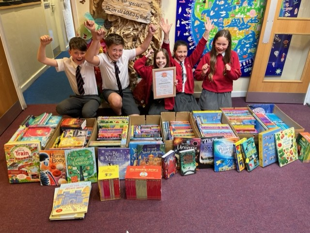 StrettonStMatts's tweet photo. Wow! The books we ordered with Readathon sponsorship money have arrive in school! A big thank you to @Usborne for helping us order some fantastic books and a big thank you to the children for their impressive reads and our families for sponsoring our reading! #ssm #ssmreading https://t.co/uVaxYo4H2W