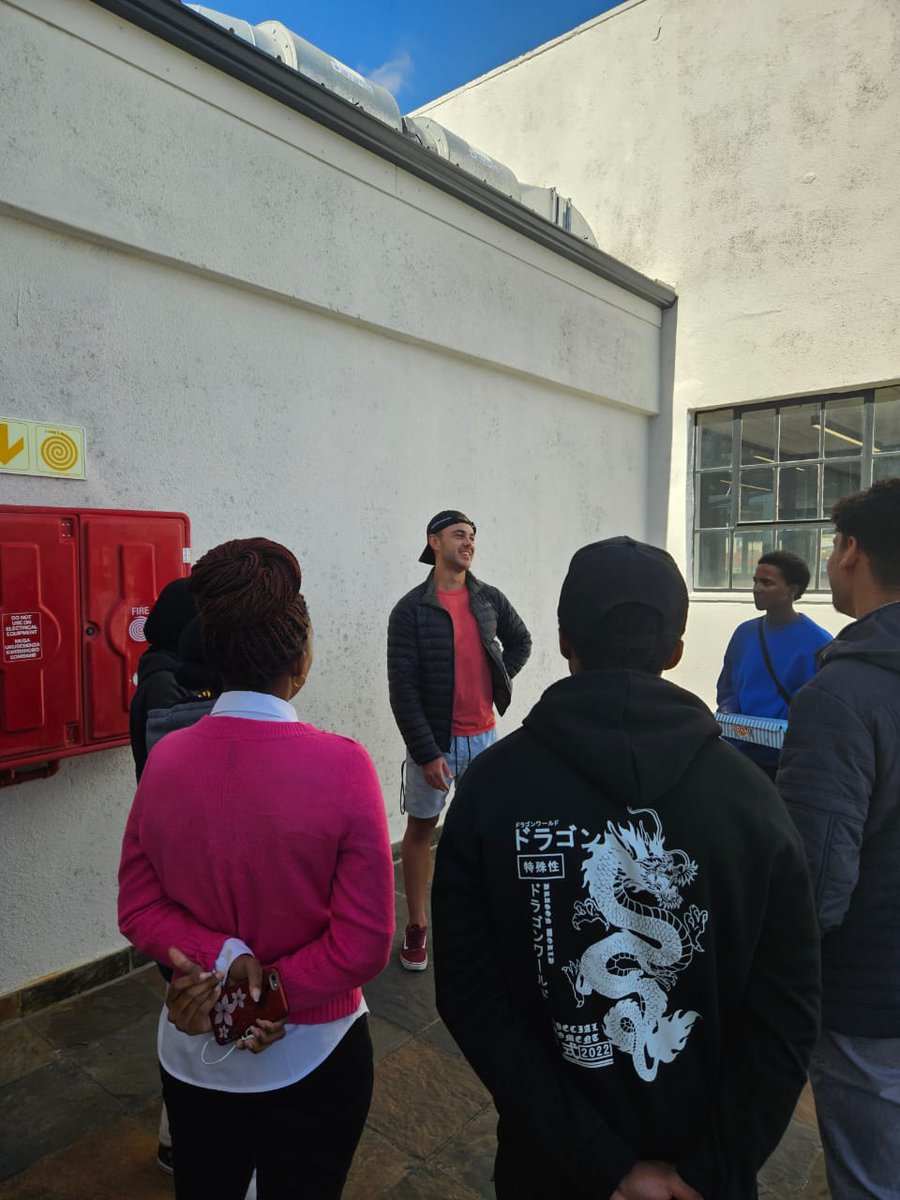 bbdsoftware's tweet image. BBDers on a mission to inspire! 💡 Sharing insights about the tech industry and their experience working at BBD with the eager @wethinkcode students this morning. #KnowledgeSharing #WeThinkCode
