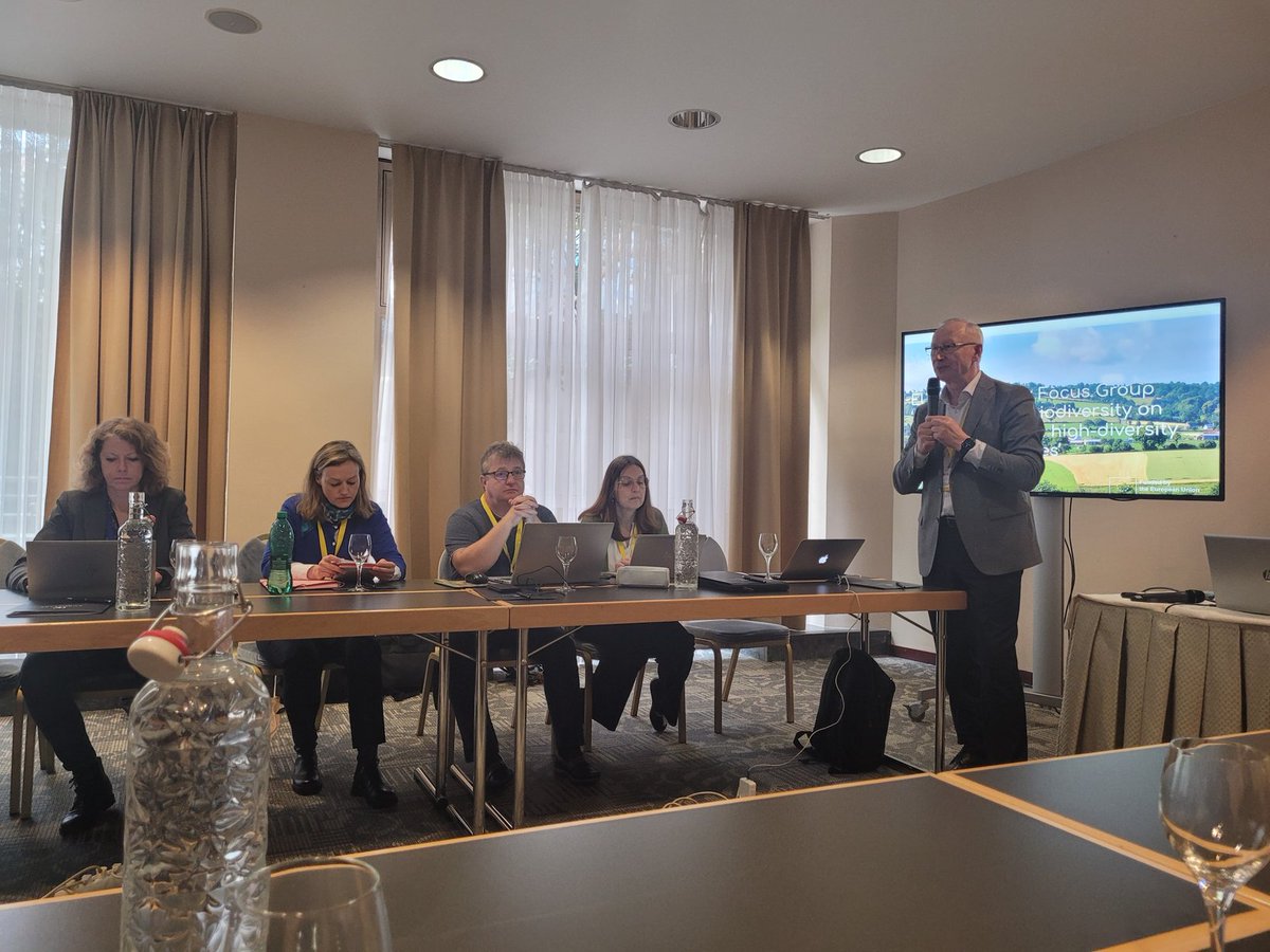 SaorlaKK's tweet photo. Off to a great start in Ljubljana to discuss #HDLF #biodiversity #farmland @eucapnetwork @WAN_LIFEIP @BioDataCentre @PollinatorPlan https://t.co/q7n9QlG9gh