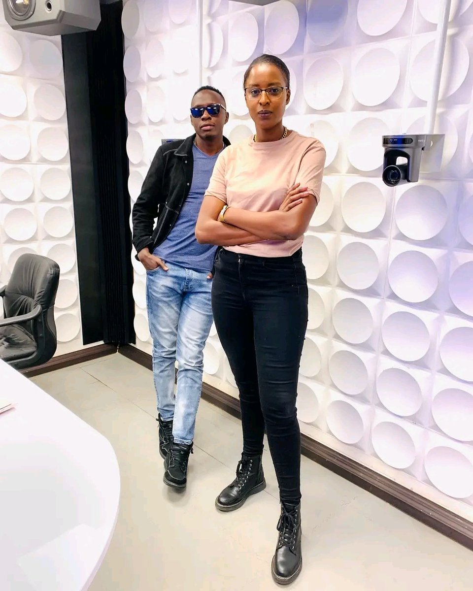 omwambaKE's tweet photo. Is it true that Oga Obinna has left Kiss FM after one year contract with Radio Africa or I am hearing my own things? Who do you think will replace him and join Sheila Kwamboka in the Morning Kiss? I remember Andrew Kibe predicted this,,, https://t.co/zamuDnmakq