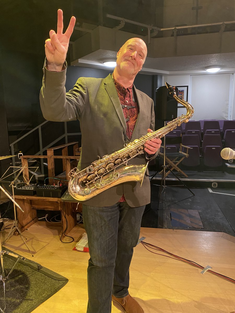 simonbsax's tweet photo. Big News! I'm now a Vandoren Reeds Artist. I’ve used Vandoren since I first put a clarinet in my mouth. Their commitment to quality and innovation aligns perfectly with my own values as a musician, and I look forward to a long and productive partnership with them.

@vandorenuk https://t.co/1Iyd8OgCgm