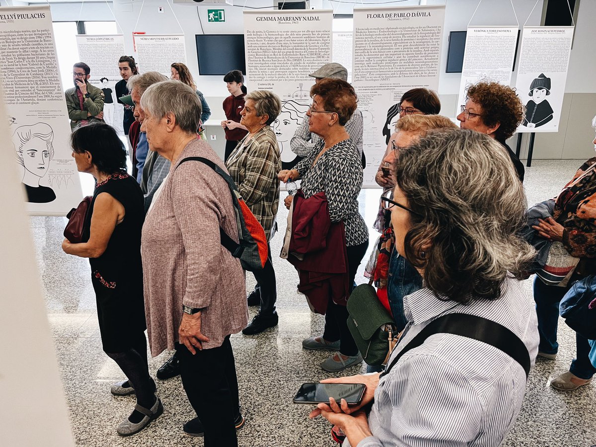 torrebarrinalh's tweet photo. +190 persones avui a l’Exposició #DonesSTEAM @sandrauve i @nuriasalann en grups intergeneracionals.
🤩Gràcies IE Maria Miret, @joaquimruyra @JapiLh #CSMJ @FundacioOrienta i @omniagornal
@lhajuntament
@lheducacio
@pessicsdeciencia
#LHCiència #LH6_0 #10anysTorreBarrina https://t.co/oPG89M8g5k