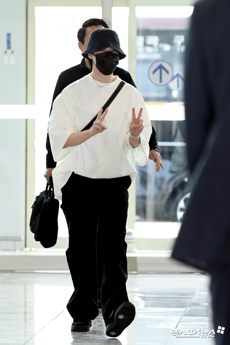 잦은 비행으로 건강 상하지 않길..
내 다정한 별 🌟 
#LikeCrazy
#SetMeFree_Pt2
#Jimin_LikeCrazy
#Jimin_FACE
<a href="/BTS_twt/">방탄소년단</a>