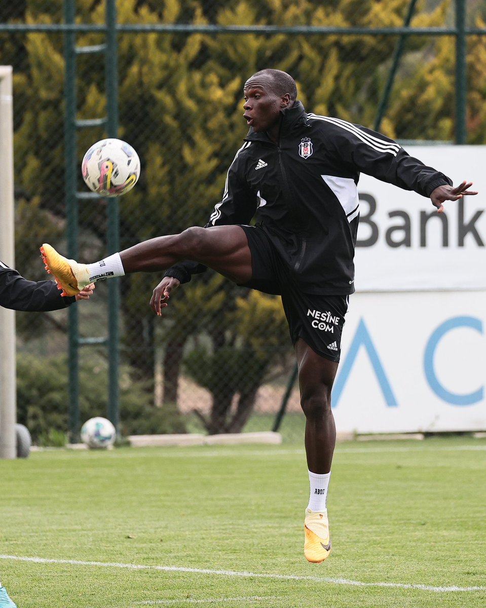 Besiktas's tweet image. ✌🏿🥋

#BJKvGS