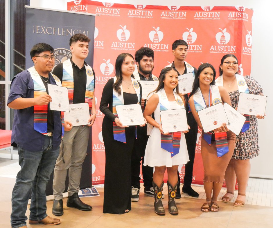 🎉 Congratulations to the outstanding Latino students and community members who were recognized at the Austin ISD’s Latino Academic Achievement Awards! Your hard work and dedication to promoting the Latino culture is truly inspiring. #AISDProud