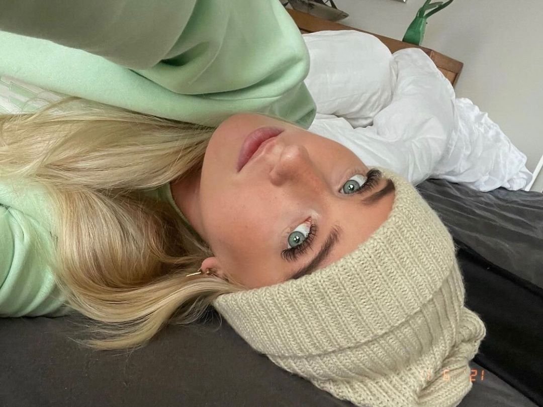SimplyCopStudio's tweet photo. Smukke @josefinesimonedahl med hybrid vipper i 13 mm 🤎👆🏼 https://t.co/cQjm6yXvLP