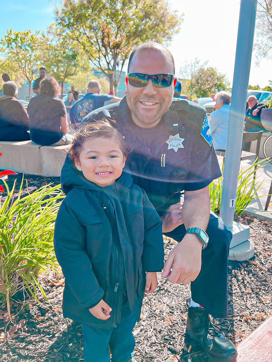 HAPPY 3RD BIRTHDAY!

Izmael attended Coffee with the Cops this morning because he wanted to meet some police officers- which is his dream job. Lieutenant Vigil gladly took a picture with Izmael for his birthday. Thank you for stopping by and making our day a little brighter.