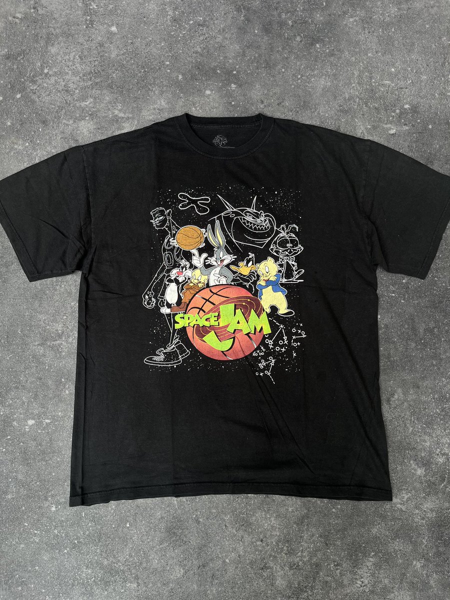 vintage_229's tweet photo. SPACE JAM T-SHIRT 
*Taille: XL
[VENDU] https://t.co/ljAFJ99eDG