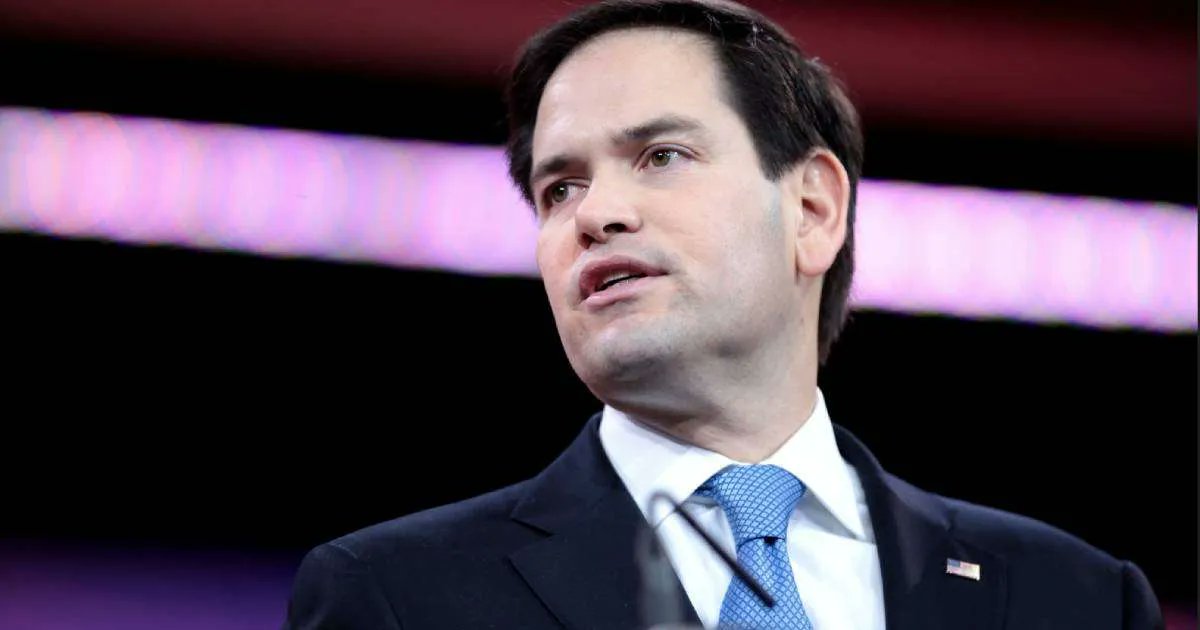 Marco Rubio: "Lo de Cuba va a cambiar. Díaz-Canel no tiene poder"

Leer más: shrlnk.org/noticias/2023-… #CiberCuba #Cuba