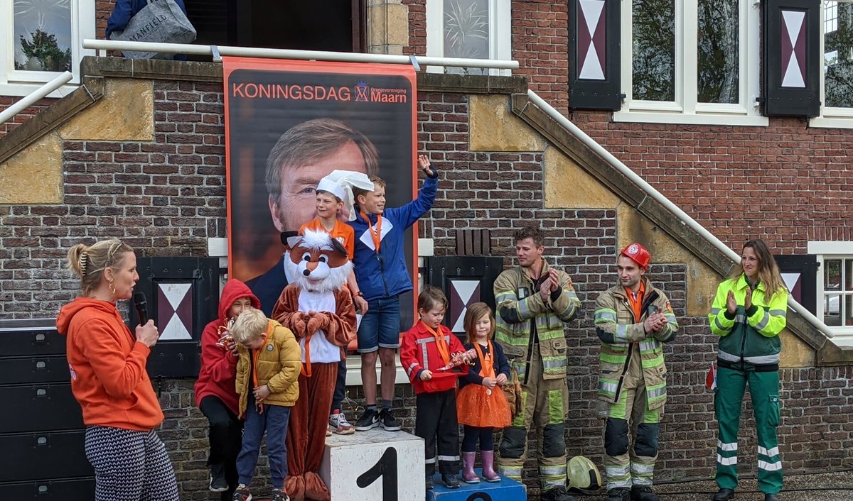 Koningsdag zijn wij natuurlijk weer aanwezig bij de kinderspelen !👩🏻‍🚒🧯💦

Zien we jullie daar ? <a href="/OranjeV_Mrn_Mrb/">Oranjevereniging-MM</a>