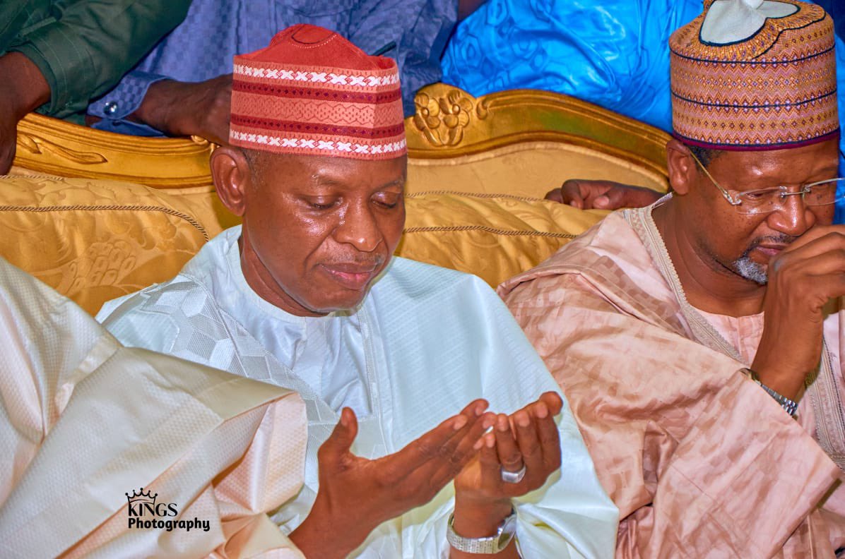 Kyusufabba's tweet photo. Yesterday, we paid a condolence visit to Alhaji Aminu Dantata over the death of his wife, Hajiya Rabi. 

We pray that Allah (SWT) will grant her Jannatul Firdaus and give her family the fortitude to bear the loss. - AKY https://t.co/Do1l6jXG5D