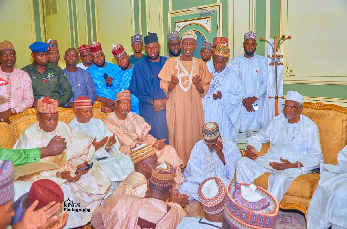 Kyusufabba's tweet photo. Yesterday, we paid a condolence visit to Alhaji Aminu Dantata over the death of his wife, Hajiya Rabi. 

We pray that Allah (SWT) will grant her Jannatul Firdaus and give her family the fortitude to bear the loss. - AKY https://t.co/Do1l6jXG5D