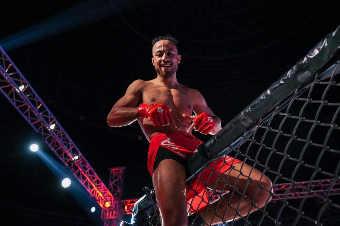 QADYAMMA's tweet photo. It seems fighters have a thing with climbing on the top of the octagon!

#Qage002 #Qadya #MMA #Combatsports #martialarts #MMAFighter https://t.co/GVSZtJFSku