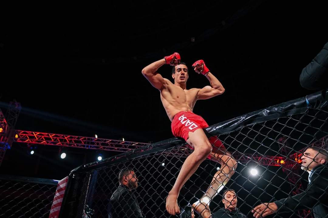 QADYAMMA's tweet photo. It seems fighters have a thing with climbing on the top of the octagon!

#Qage002 #Qadya #MMA #Combatsports #martialarts #MMAFighter https://t.co/GVSZtJFSku