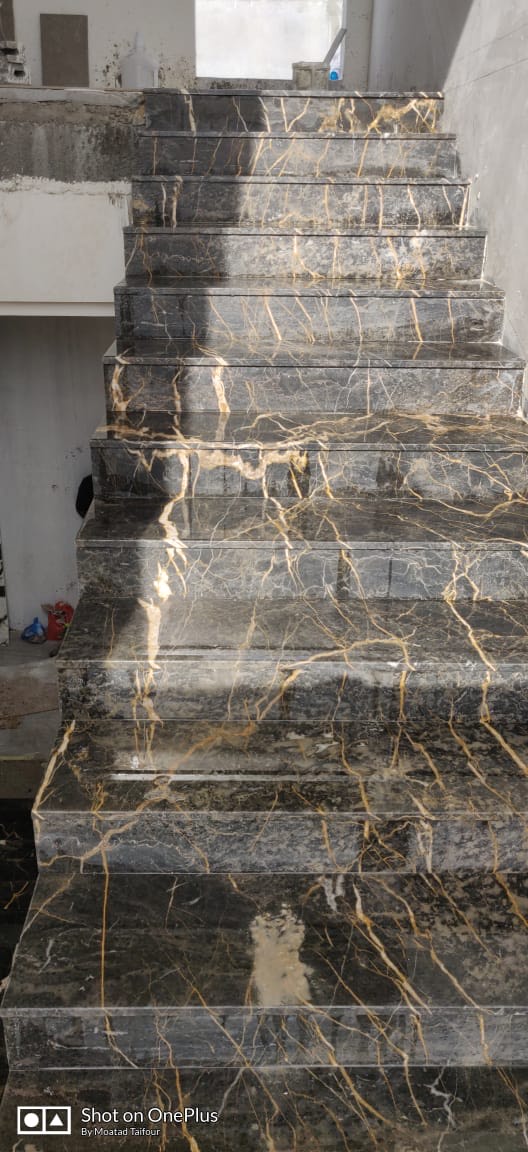marble_boutique's tweet photo. من مشروعنا الأخير: تركيب رخامنا الأسود عالي الجودة على أدرج! ترقبوا لرؤية المظهر النهائي💠
#marble #blackmarble #italianmarble #interiordesign #interiordecor #stairs #marblestairs #blackmarble #ongoing_project #latest_project https://t.co/DcEZPOcDlx