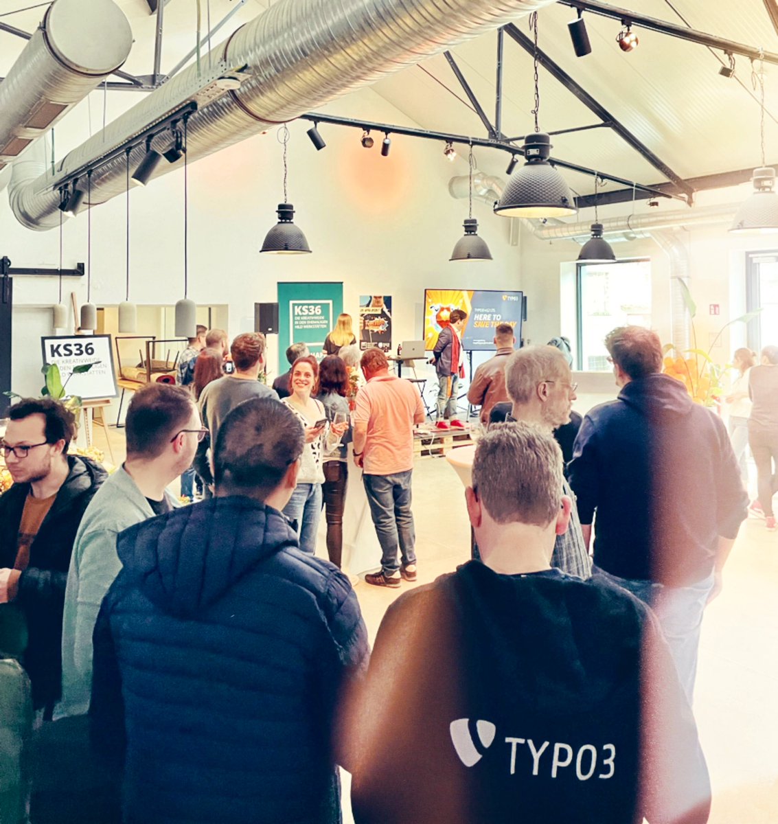 nasenmann's tweet image. #TYPO3 v12 LTS Release-Party @KREATIVWEIDE  w/ @aoepeople