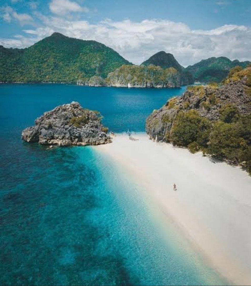viewsoff's tweet photo. Mentally I wanna be here. 📍Philippines https://t.co/0sPpL7Dea2