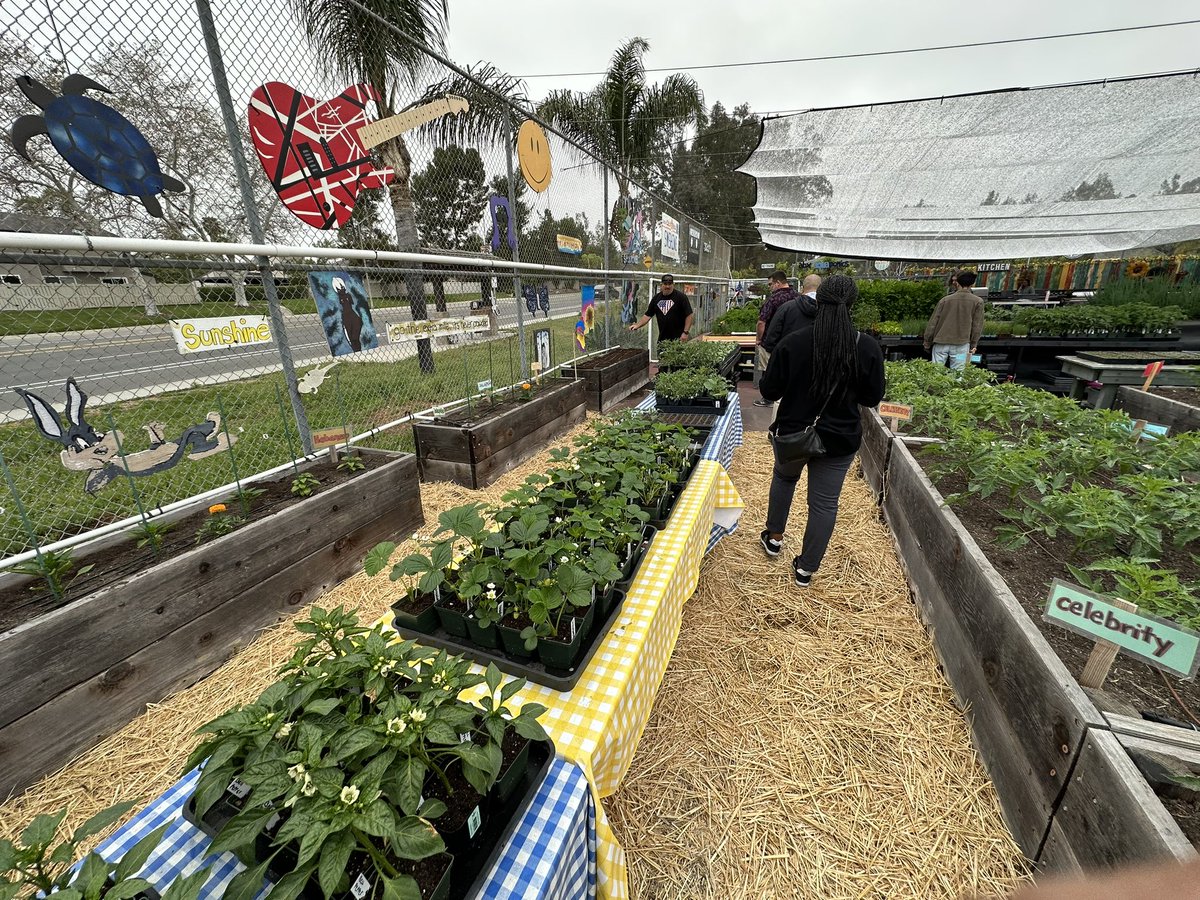 PowayCTE tweet media