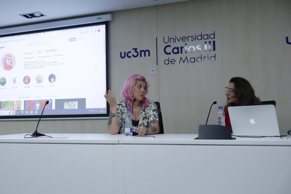 scd_mgc's tweet photo. “Los artistas siguen trabajando con óleo, mármol… Lo bonito de ahora es que hay tantas técnicas distintas, que dan pluralidad al arte... Los NFTs son otro canal, otra manera de hacer arte”. -@sararubayo en su conversación con #hablardeartenrosa durante la #SCD23. https://t.co/YpOdkla1B4