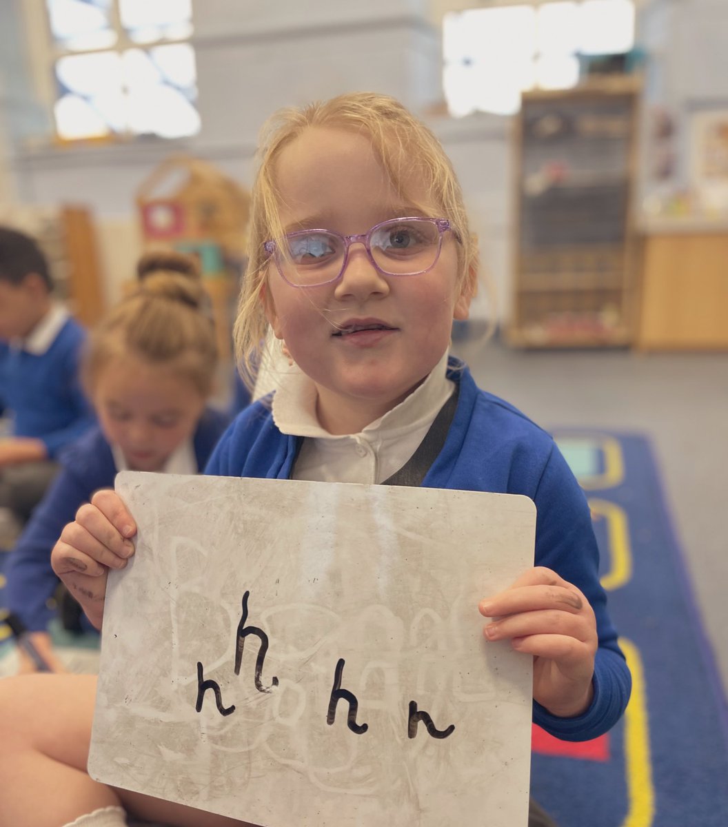 penrhiwceibr's tweet photo. Dosbarth Acorn have been busy practising the letter h ⭐️ #dosbarthacorn #letterformations https://t.co/mkYDDzPAkf