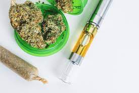 express_pure's tweet photo. Switching to Vaping: A Discreet &amp; Convenient Way to Enjoy Cannabis! Click to read more-> https://t.co/pg8yebrUEU #420Life #Weedmob #GratefulForNaturalMedicine #MARYJANE #weedsmokers #StonersNight #stoners #MERRYJANE #cannabisonline #CannabisCommunity #WeedLovers #vapelife #vaping https://t.co/tcnDbWaDZh