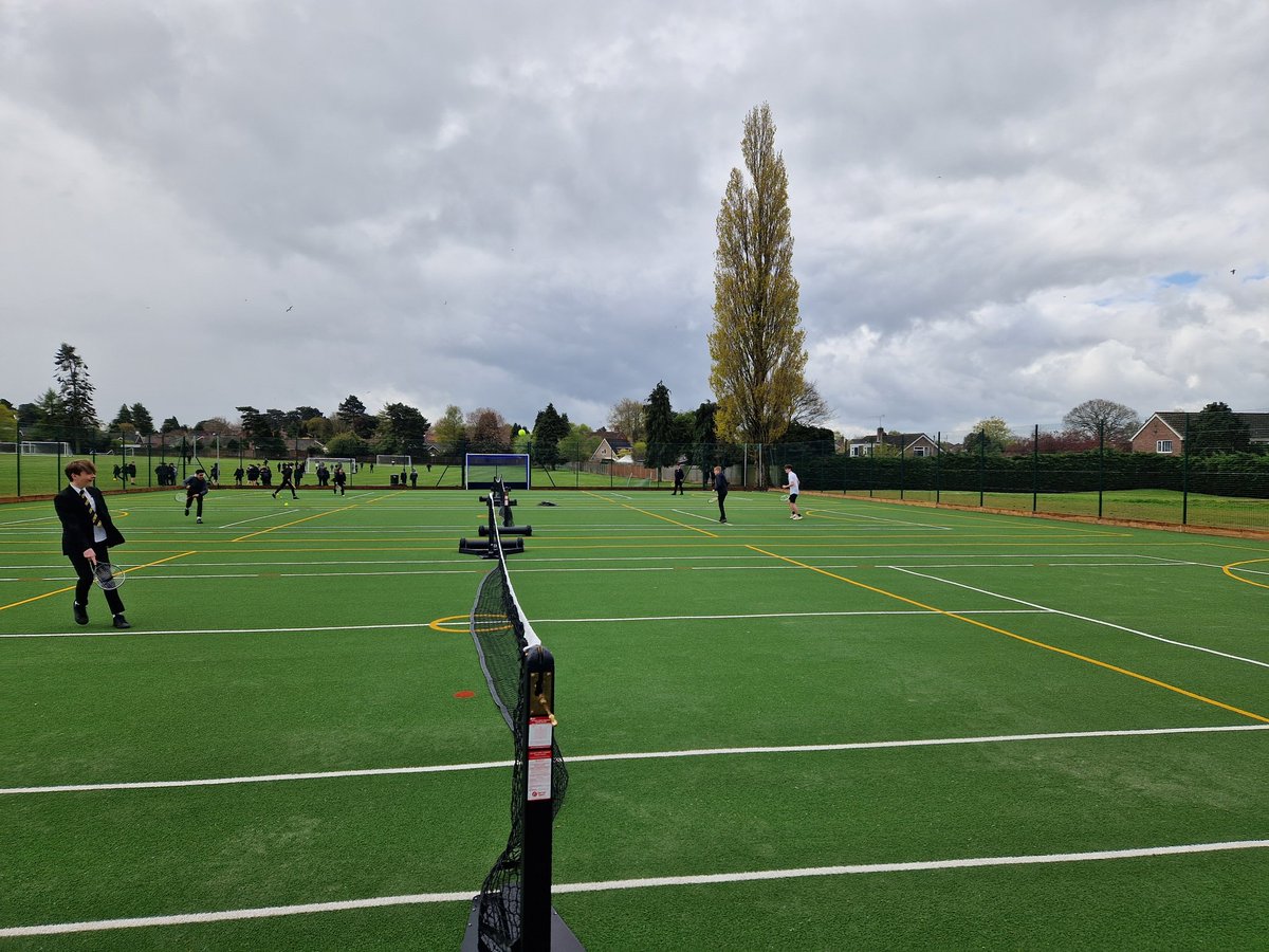 FANprincipal's tweet photo. RT FakenhamAcademy: RT @FANpesport: Break time Tennis 🎾 https://t.co/QJeaVhxwsY