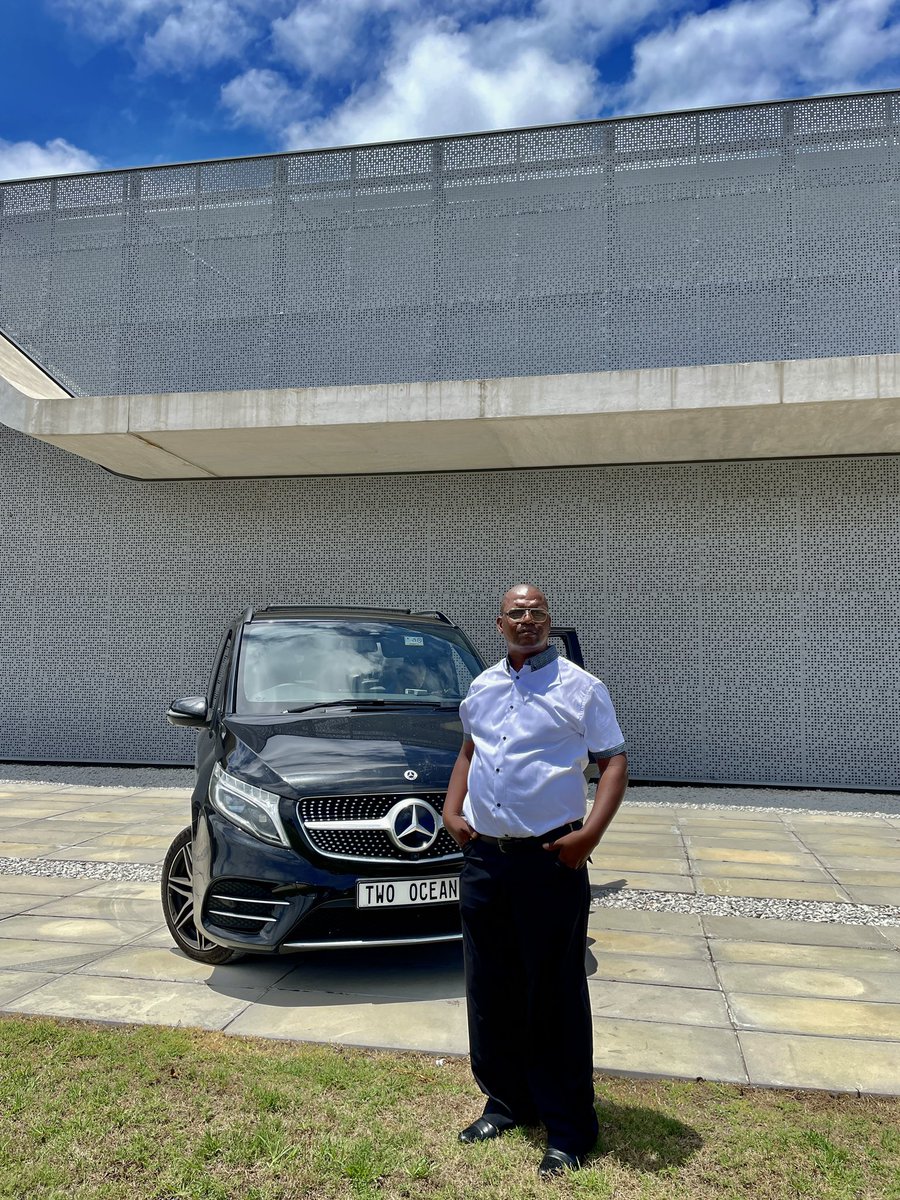 twooceanslux's tweet photo. Our Professional drivers, skilled &amp; trained to provide you with safety and comfort.

Book our Mercedes Benz v300d and v250d range of vehicles today!

Available on self drive &amp; chauffeur driven. https://t.co/TsWPWhVr6O
