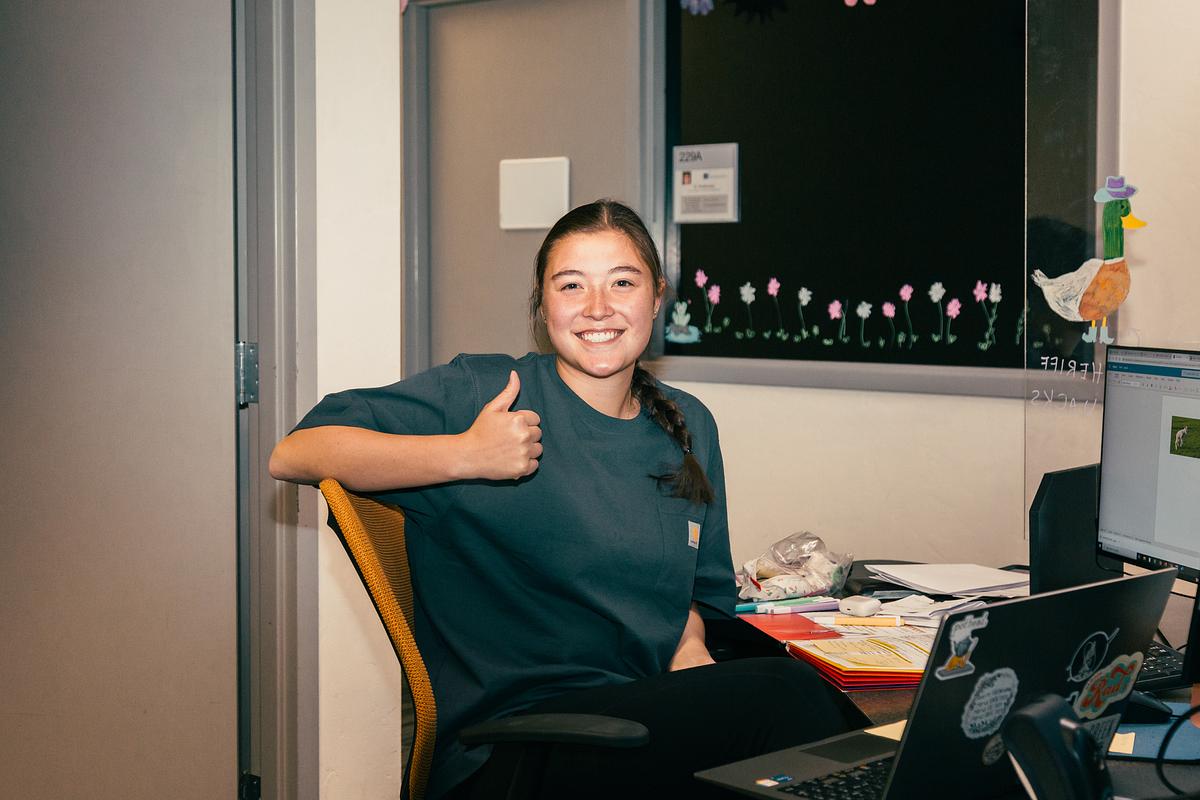 ERAUPrescott's tweet image. On #NationalLibraryWorkersDay, we want to share our appreciation for the hardworking staff at the Hazy Library. 

The librarians, technicians, support staff and student employees are the backbone of our library. Thank you for all you do! 📖 📚🦅 #HazyLibrary #ERAUHazyBear #GoERAU