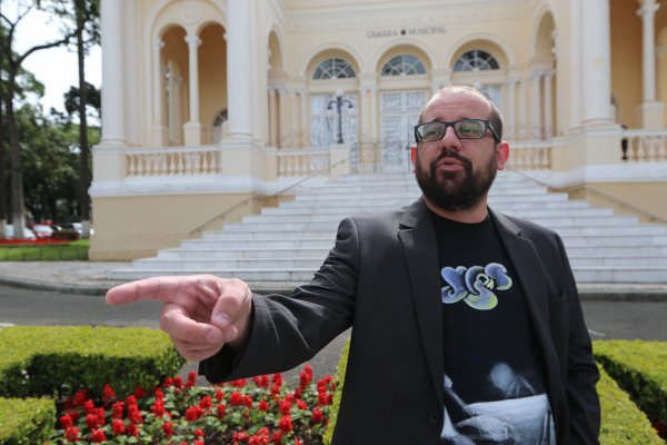 cwbresiste's tweet photo. 🚨URGENTE: Vereador de Curitiba Eder Borges fala que o movimento Hip-Hop é racista, incentiva o crime, o uso de drogas, faz a "glorificação da miséria" e "é tudo que há de pior"

Ainda diz que no Paraná não há um único artista relevante do Hip-Hop https://t.co/9DQedTxcfW