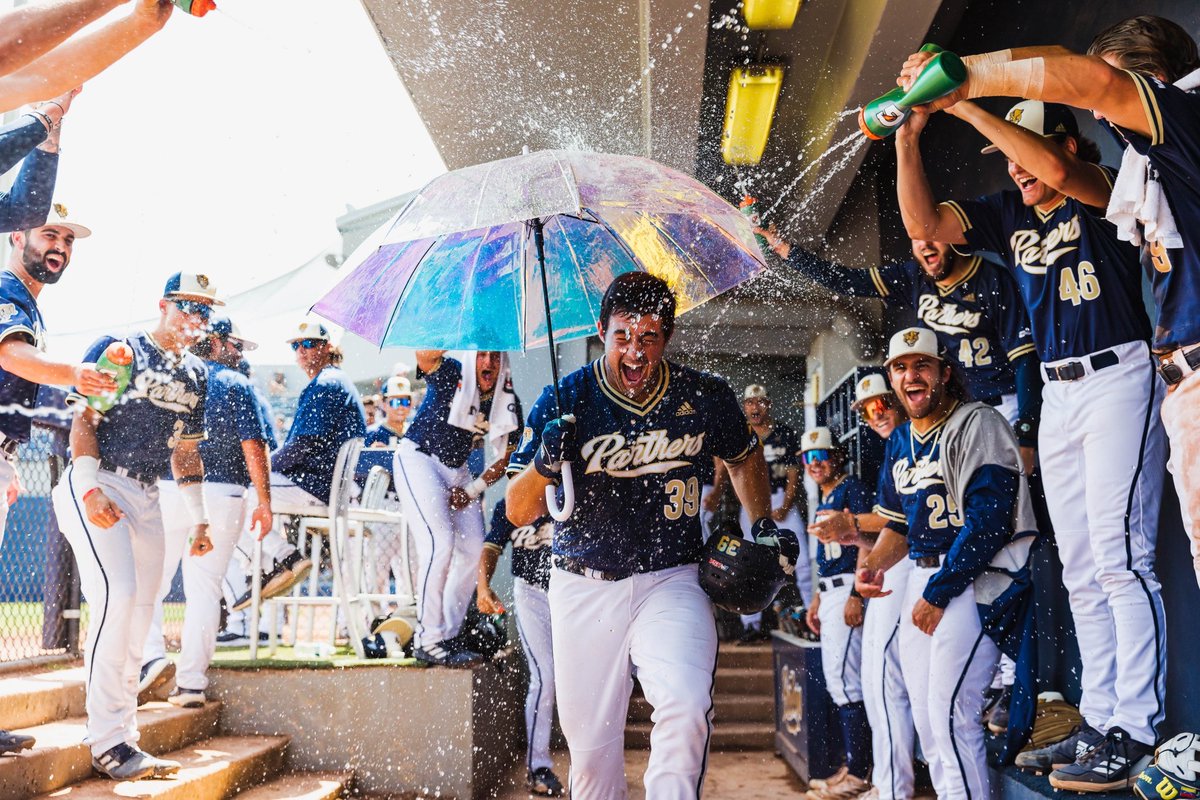 THE 𝐂𝐎𝐑𝐄 4️⃣

Adrian Figueroa, Ryne Guida, Alec Sanchez, and Mike Rosario each have 1️⃣6️⃣ multi-hit games this season!

#PawsUp