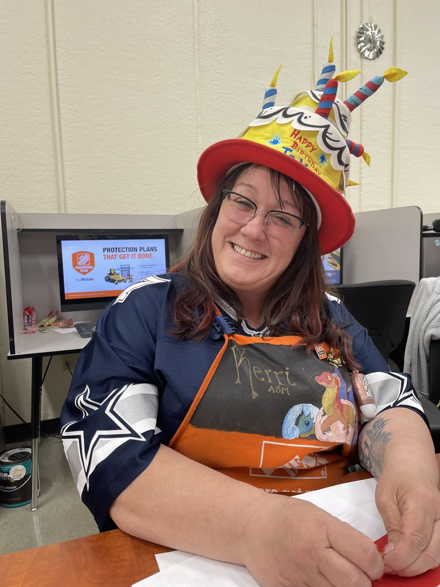 Happy Birthday to our ops manager <a href="/Kdlew1/">Kerri lewis</a> looking forward to this new lap around the sun! <a href="/THD_AlexC/">Alex Cox</a> <a href="/JLynn0529/">Jodi Mahan</a> <a href="/jodymillerHD/">Jody Miller</a>