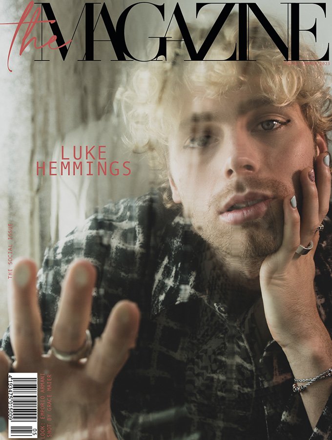 lukesymphonies's tweet photo. Luke Hemmings for theMAGAZINE. // Luke Hemmings para la revista theMAGAZINE. https://t.co/VJg0e3OsLZ