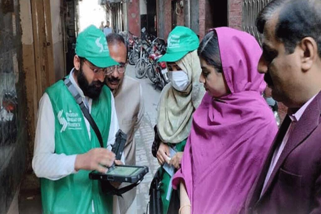 TheViewsNetwork's tweet photo. ملکی تاریخ کی پہلی ڈیجیٹل مردم شماری کے فیلڈ آپریشن کا آخری مرحلہ بدھ سے شروع ہو گا شہر اقتدار اور راولپنڈی سمیت 19 اضلاع...👇
https://t.co/uAkeeArKtq
#NationalNews
#25thApril2023
#DigitalCensus
#FederalGovet
#BureauofStatistics
#TVN
#TVNUrdu
#TVNNational
#TheViewsNetwork https://t.co/jjHBHPohez