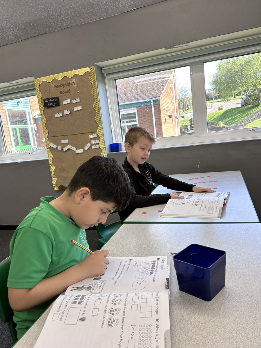 Wye_WPA's tweet image. Working really hard in maths today tackling fractions! #WatersideMaths
