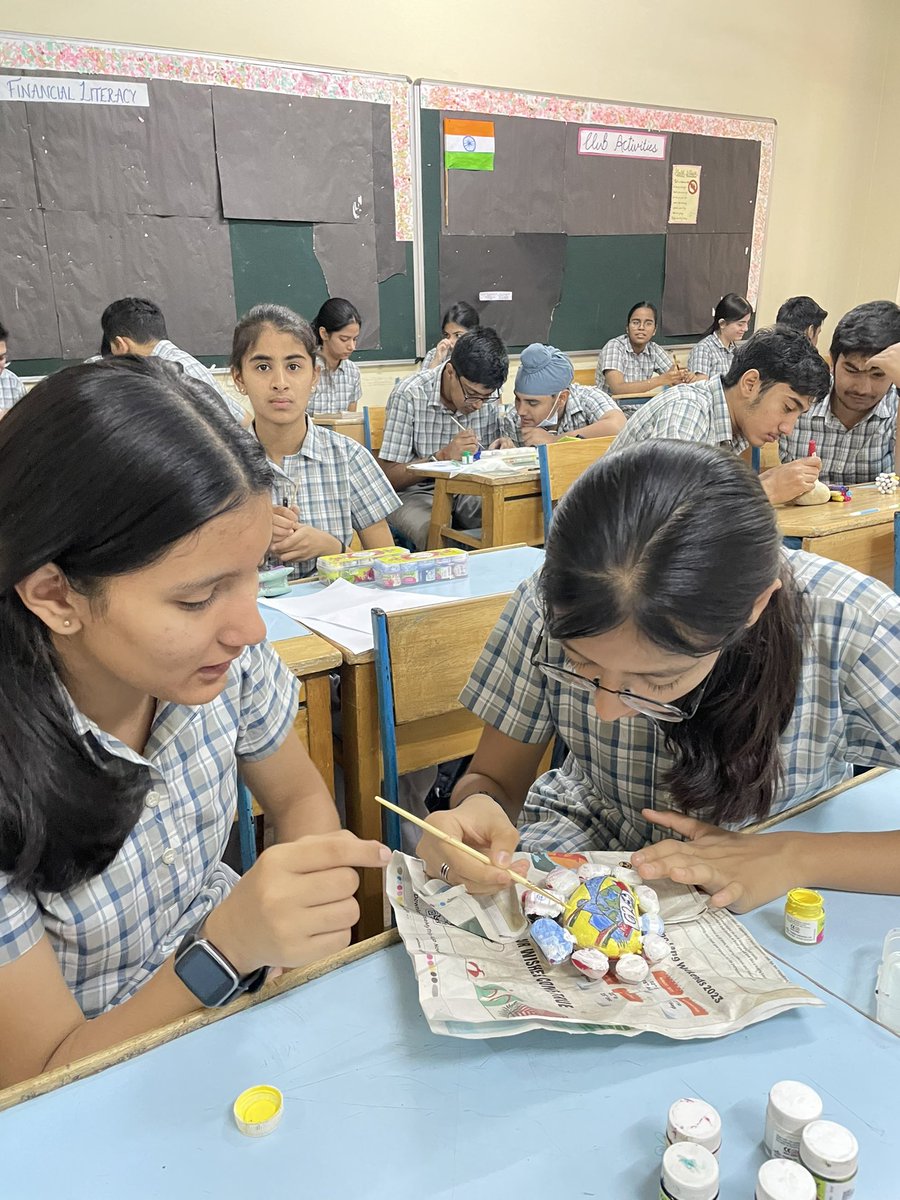 SHIVALIAMIT's tweet photo. Pebble painting German activity was a great success , which helped German learners of class X to better understand the significance of G-20 and its impact on the global community. @G20 @narendramodi @ashokkp @y_sanjay @pntduggal @kandhari_ekta @BinnyRawal @sdg4all https://t.co/aCbPHvLFQT