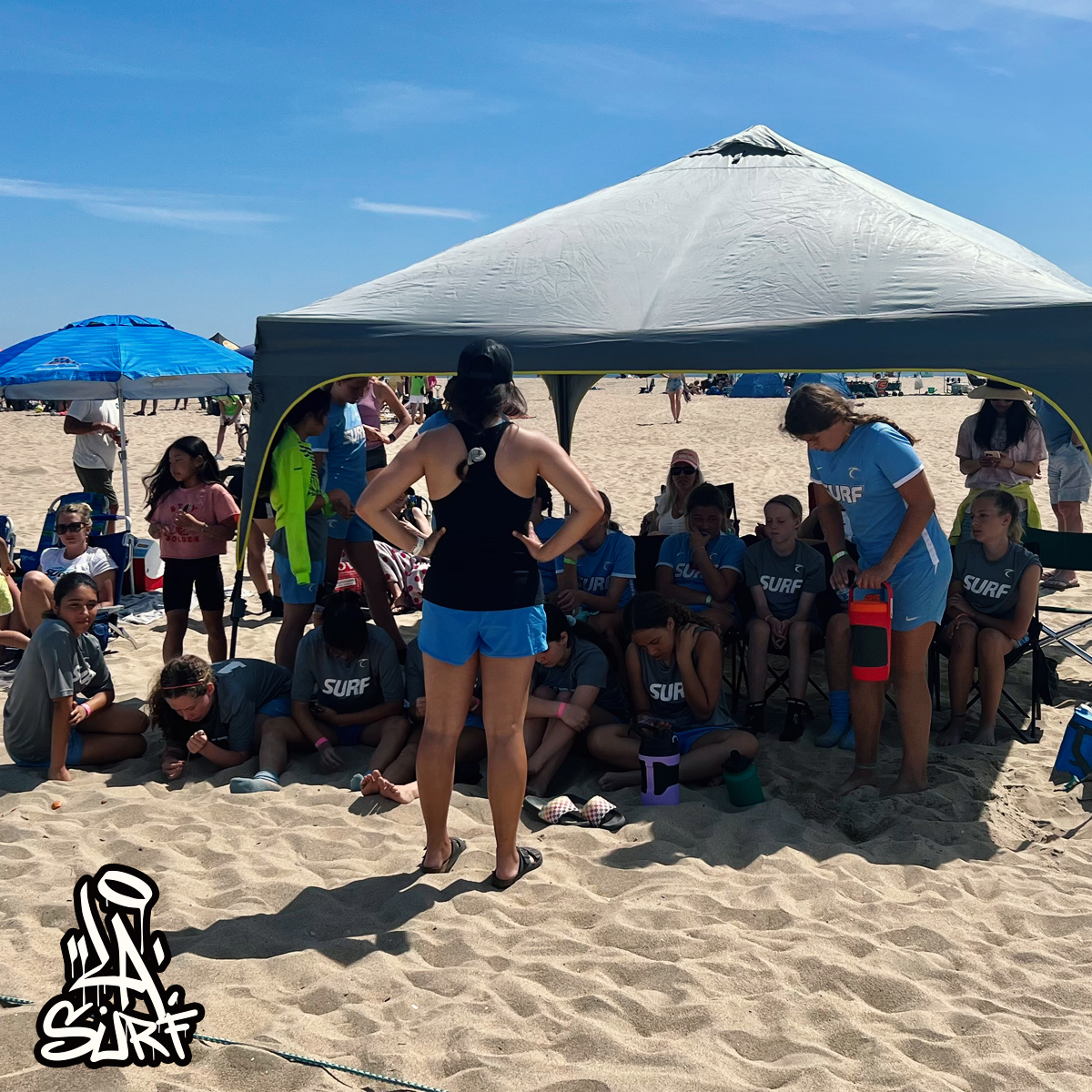 LASurfSoccer's tweet photo. Catching RAYS and WAVES βοΈπ¦Ύππ
Our #TuesdayTeam for Surf goes out to our 2009 @lasurf.southwest Squad who hit Huntington Beach this Weekend in Attendance for The Copa Cabana Beach Soccer Tournament ποΈβ½ https://t.co/lqX2CkRKUy