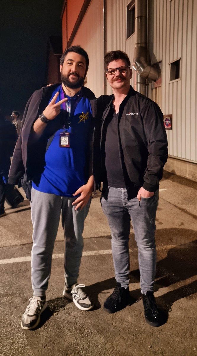 ProdarkG's tweet image. Also S/O to those I only had time for a lil' chat it was a real honor and pleasure to meet you all ! 💪I look forward to working on other projects together ! @DougFromParis @SamDDing @byJoka @mykeryu  #WeAreFGC #Tekken #2VS #THEMIXUP2023