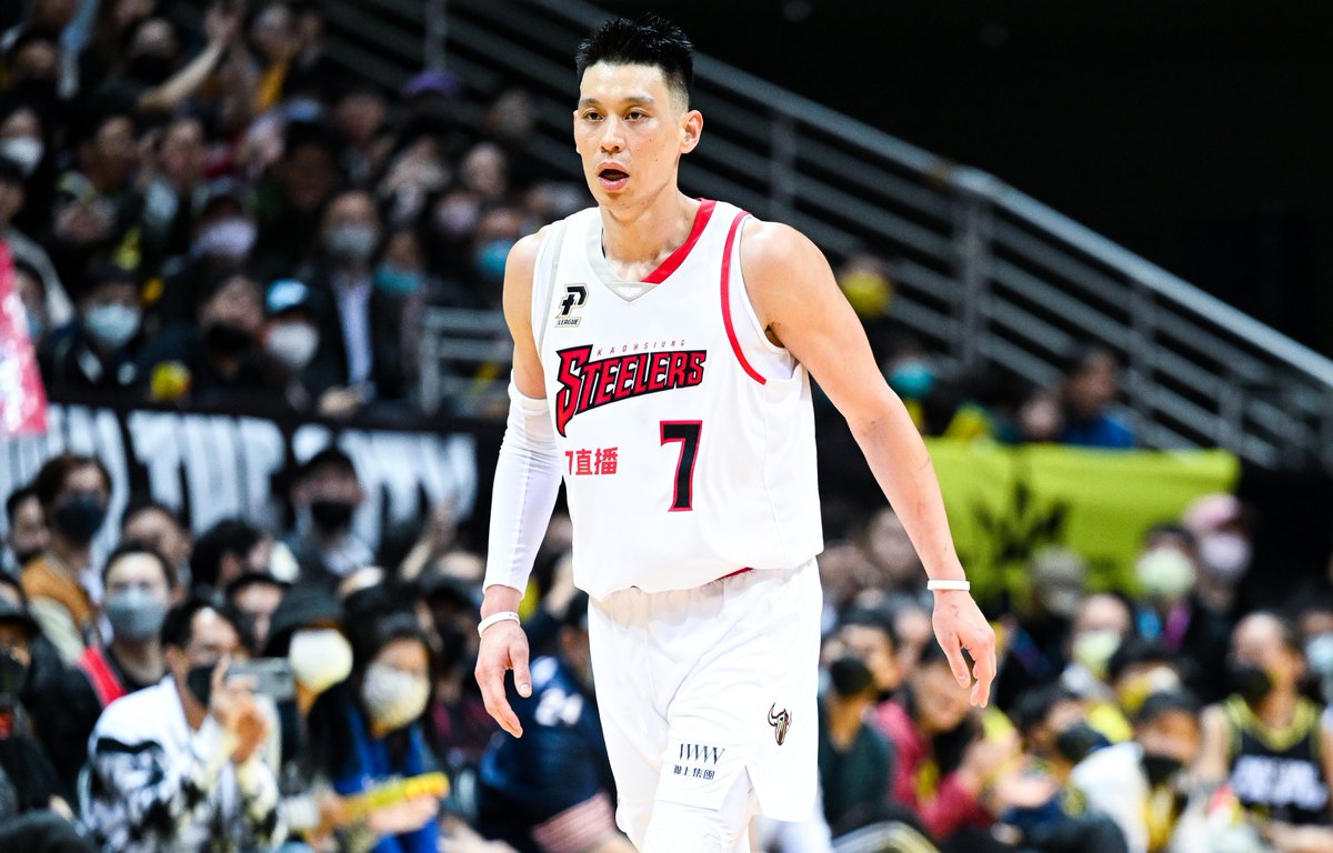 BleacherReport's tweet photo. Jeremy Lin just became the first player in Taiwan's PLG history to drop a 50-point triple-double 🤯

50 PTS
11 AST
10 REB

Linsanity still making history 👏 https://t.co/KDNx78dPlz