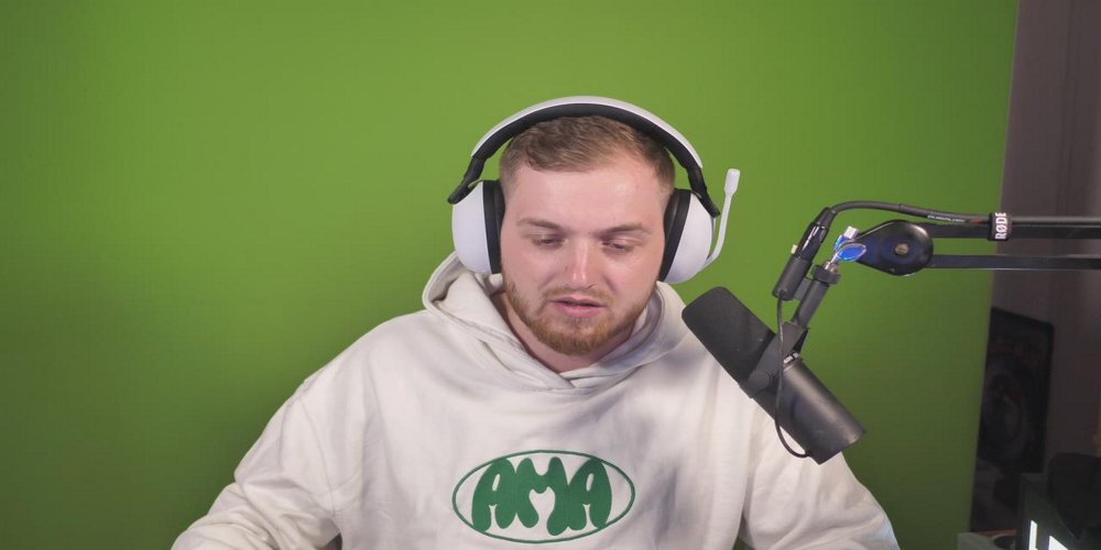 LiveMacs's tweet photo. Trymacs ist jetzt Live auf #Twitch und streamt  Just Chatting https://t.co/kIgWw2GWTo @Trymacs https://t.co/D0tA4apXao