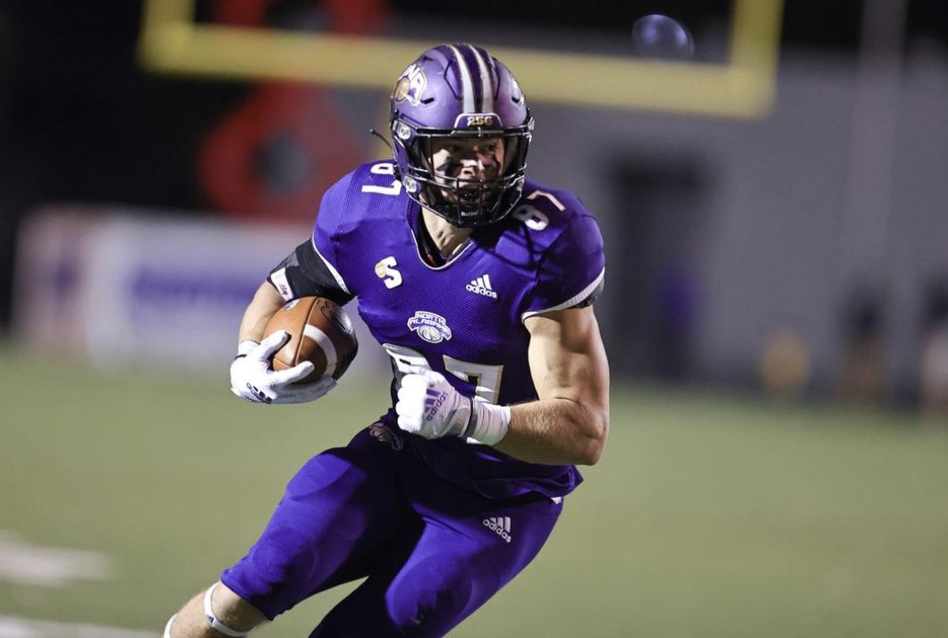 William Felton IV (@wjfelton4) on Twitter photo #AGTG BEYOND BLESSED to have received an Offer from The University Of North Alabama!! 🟣🟡<a href="/Coach_MikeVick/">Mike Vickery</a> <a href="/causey_tom/">Tom Causey 🏈</a> <a href="/RecruitPelhamFB/">Pelham Football Recruits</a> <a href="/JosefLauderdale/">Coach Lauderdale, M. Ed.</a> @SWiltfong247 <a href="/CoachL__/">Coach L</a> <a href="/adamgorney/">Adam Gorney</a> <a href="/RyanWrightRNG/">Ryan Wright</a> <a href="/ChadSimmons_/">ChadSimmons</a> #AGTG BEYOND BLESSED to have received an Offer from The University Of North Alabama!! 🟣🟡<a href="/Coach_MikeVick/">Mike Vickery</a> <a href="/causey_tom/">Tom Causey 🏈</a> <a href="/RecruitPelhamFB/">Pelham Football Recruits</a> <a href="/JosefLauderdale/">Coach Lauderdale, M. Ed.</a> @SWiltfong247 <a href="/CoachL__/">Coach L</a> <a href="/adamgorney/">Adam Gorney</a> <a href="/RyanWrightRNG/">Ryan Wright</a> <a href="/ChadSimmons_/">ChadSimmons</a>