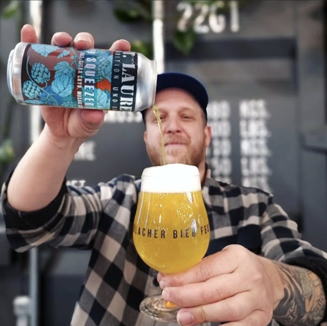 LaurentiusBeer's tweet photo. ⚠️ Out now ⚠️
HOP SQUEEZER 6
So süffig, dasses nöd mal de Chef beschriibe cha 😅🤗🍻
#hopsqueezer #craftbeer #stlaurentius #bülach https://t.co/jrsWjiAkvh