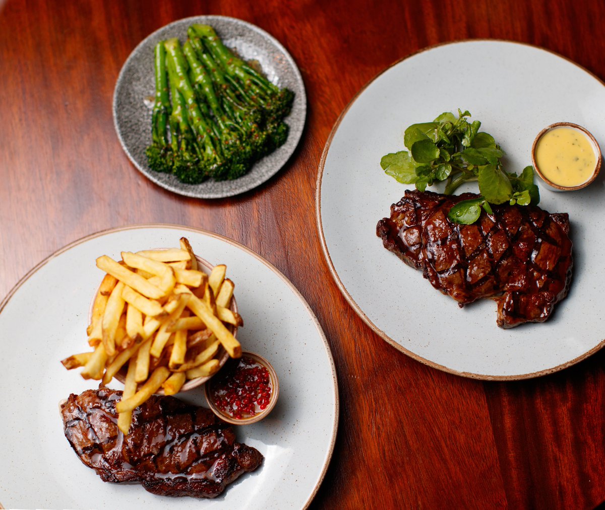 brasseriesixty6's tweet photo. Don't forget our Lunch &amp; Early Evening Menu runs until 6:15pm. 
Available to all diners. 
2-courses €27 | 3-courses €32

A la carte &amp; children's menu also available.

#EarlyEveningMenu #pretheatremenu #brasseriesixty6 https://t.co/E7l33yYDSo