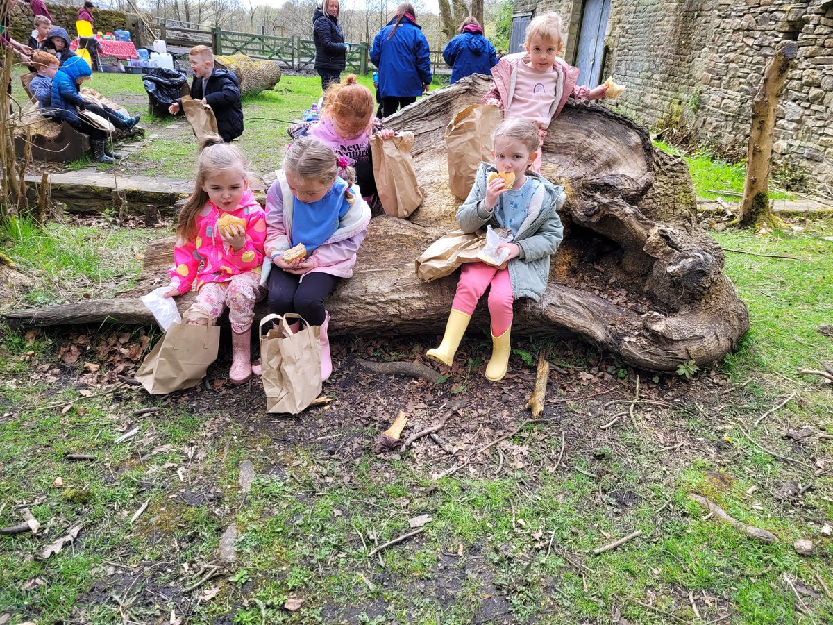 AlkringtonPS's tweet photo. We had a great time at #communitree today. Thank you for all the forest fun! #RR #enrichment https://t.co/yjJgBX26Ri