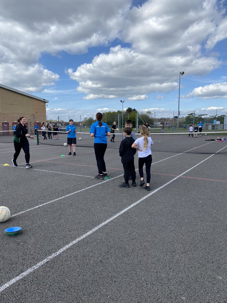 HanhamPE's tweet photo. Netball Leaders - great engagement and demonstrations! #hanhamkidscan
@HanhamWoods @Cabotfederation @HAJschool https://t.co/kMgmUuzGnc