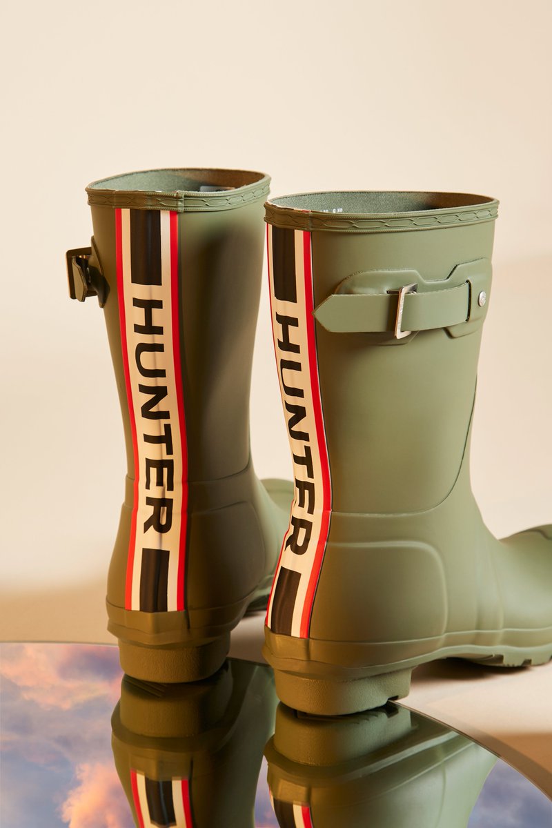 Whether you're exploring the great outdoors or running errands in the city, embrace everyday exploration in style with our collection of iconic Hunter Wellington boots: bit.ly/40Bxl6z
