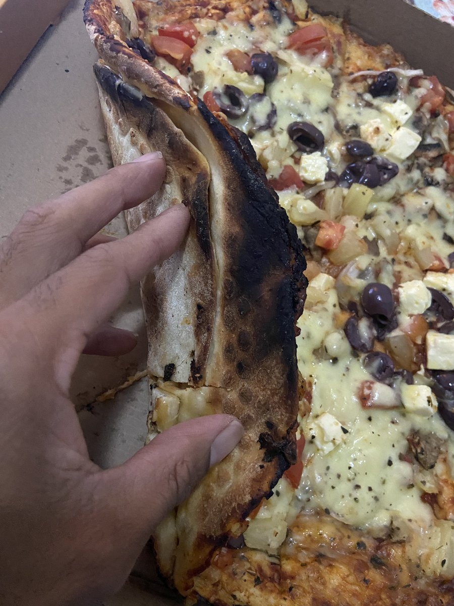 Man_Like_B's tweet photo. @DebonairsPizza still no reply on your app and it’s already been a month. https://t.co/3AIU5cc057