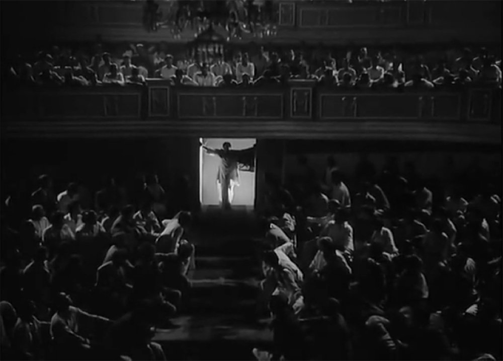MrZainRaza's tweet photo. A Guru Dutt frame https://t.co/ND2L0yAQMd