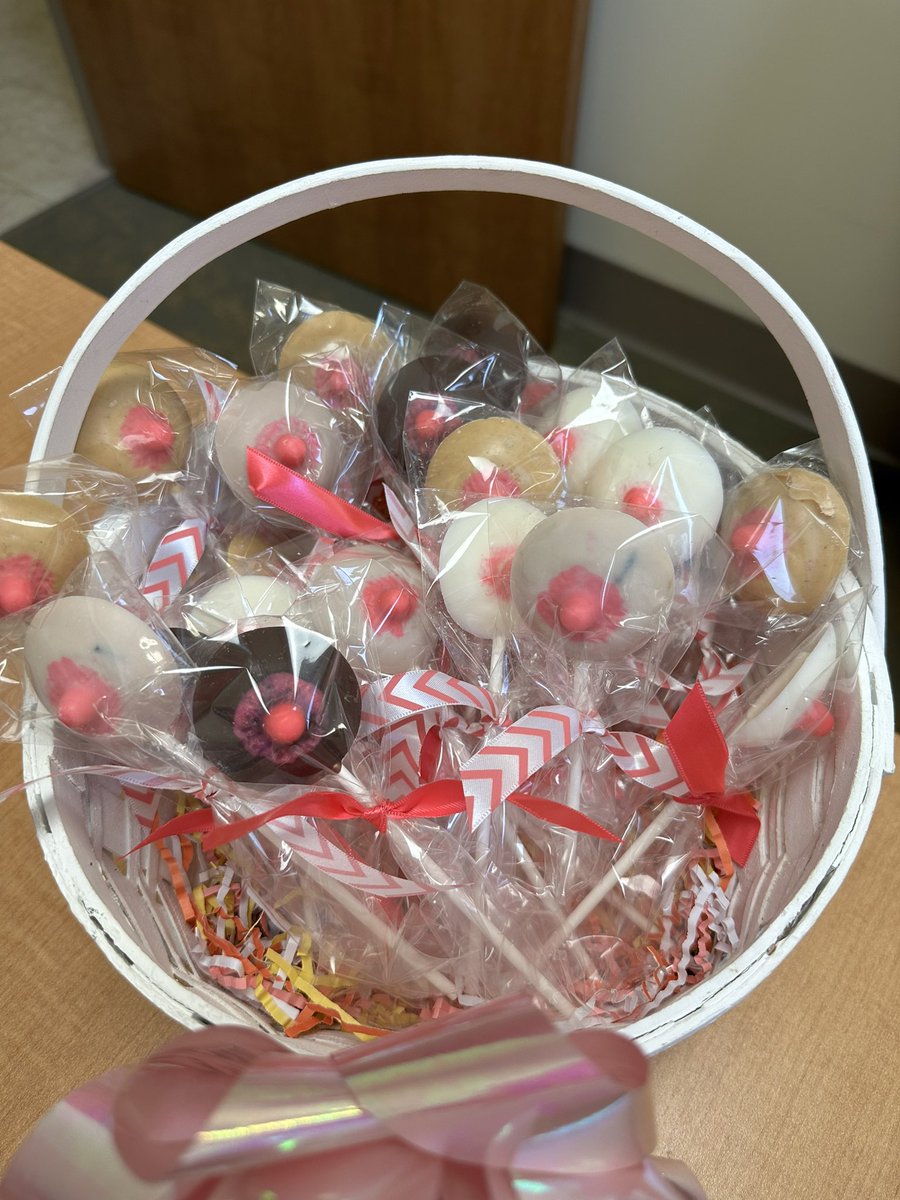 Dr. Ashley Simpson (@drashleysimpson) on Twitter photo Loving this creative gift from a grateful pt after <a href="/MagseedSurgery/">Magseed®</a>
If you look closely you can see she added magseeds to some of the “breasts”
<a href="/endomag/">Endomag, A Hologic Company</a>
<a href="/MathewStephens/">Mathew Stephens</a> Loving this creative gift from a grateful pt after <a href="/MagseedSurgery/">Magseed®</a>
If you look closely you can see she added magseeds to some of the “breasts”
<a href="/endomag/">Endomag, A Hologic Company</a>
<a href="/MathewStephens/">Mathew Stephens</a>